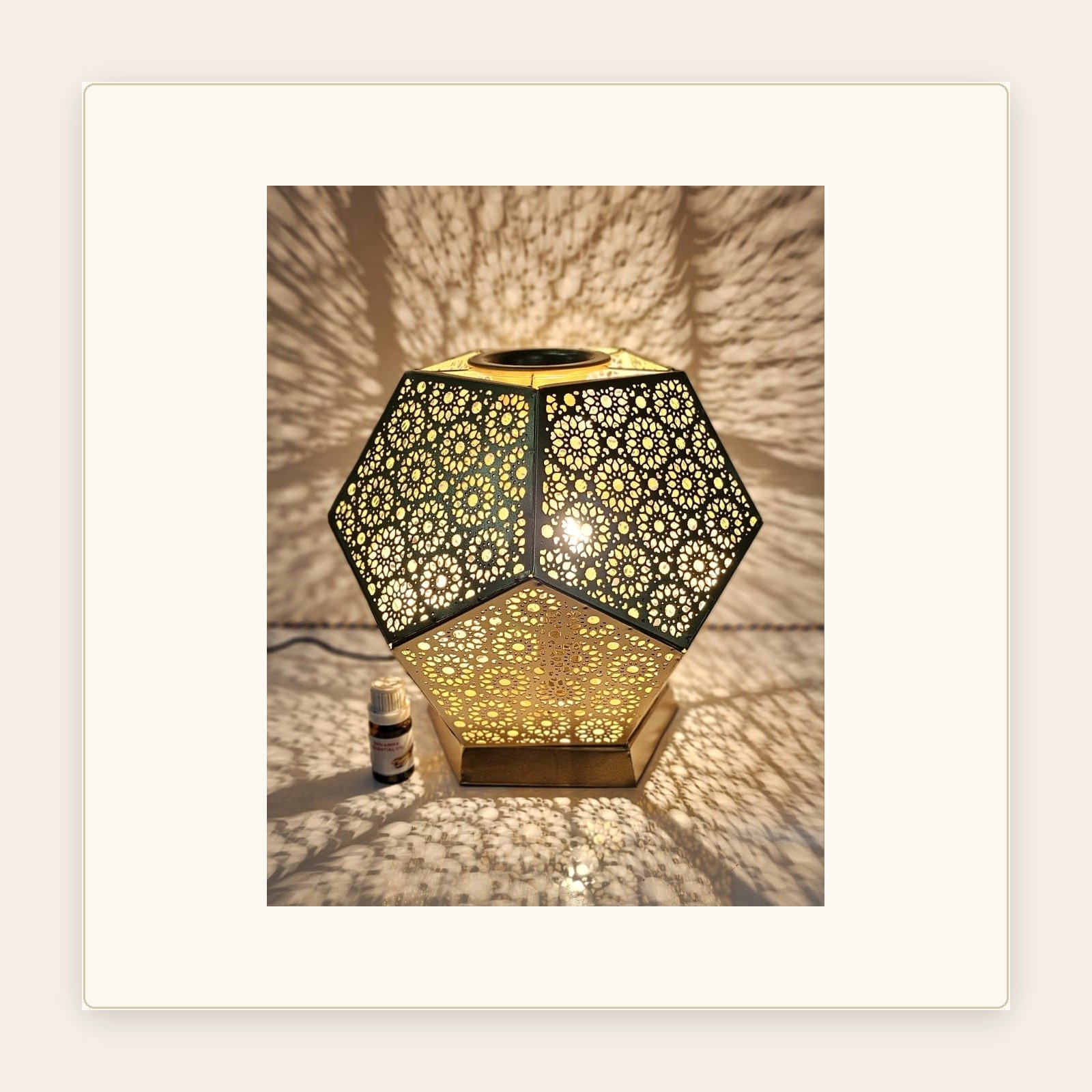 Aster Faceted Table Lamp